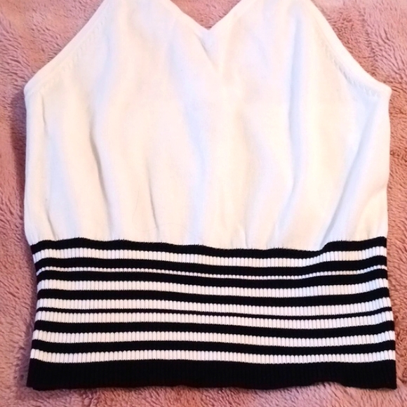 I.N.C.International Concepts Halter Top. L - Picture 3 of 8